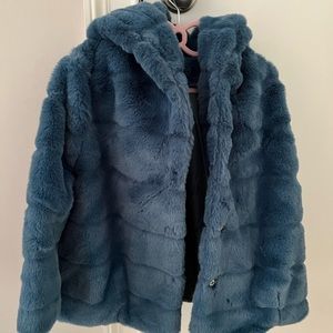 New with tags apparis coat current trend